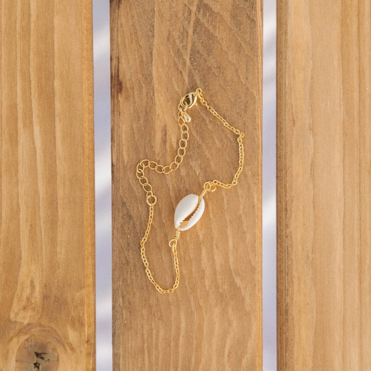 Puka Shell Chain Bracelet