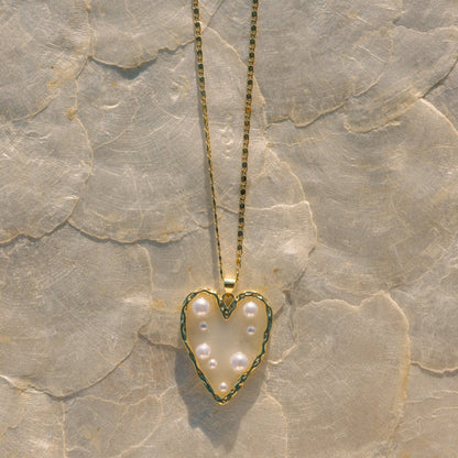 Amour on the Shore Necklace